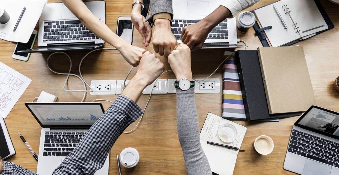 Екипна работа и комуникация